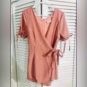 Romper. Size 6. SHOWPO.